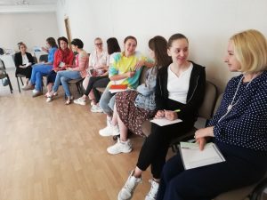 Читать далее о этой статье Особенности телефонного консультирования и оказания помощи пострадавшим от домашнего насилия