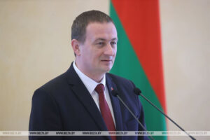Подробнее о статье «Вы уникальны!» A.Турчин поздравил женщин Минщины с 8 Марта