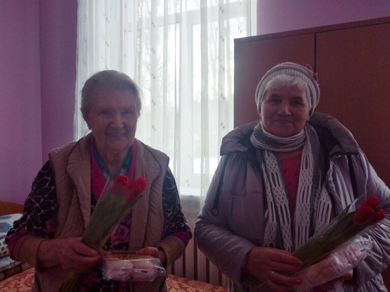 Подробнее о статье Поздравления от спонсоров в ТЦСОН Минского района