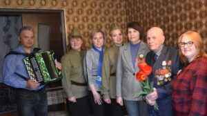 Подробнее о статье Заместитель председателя комитета по труду, занятости и социальной защите Миноблисполкома Наталья Игнатович посетила ветеранов Великой Отечественной войны Мядельльщины